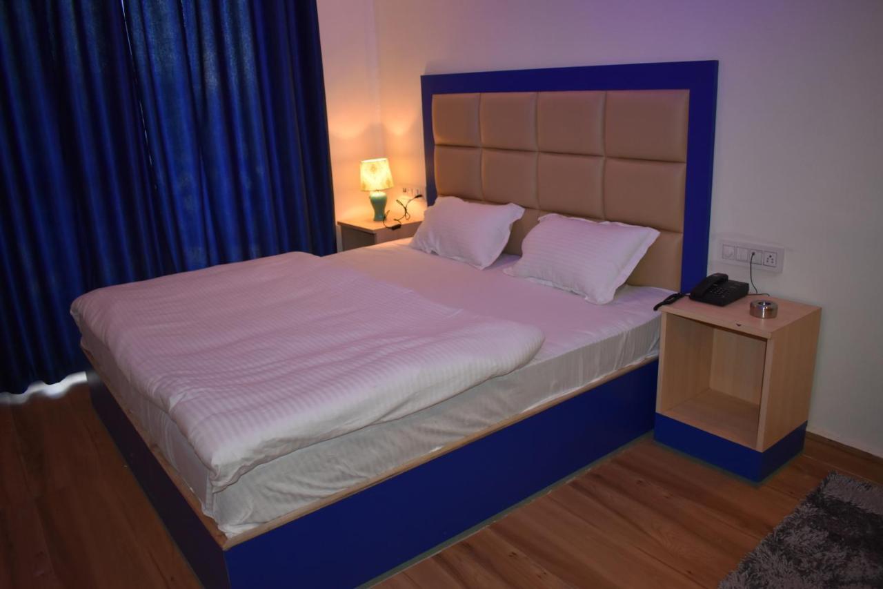Hotel Shagun Residency Mathura Zewnętrze zdjęcie